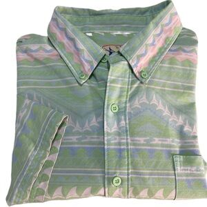 Huk Fishing Shirt Mens XL Button Down S/S Green Blue Shark‎ Tooth Geometric Soft